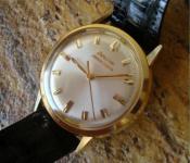 Bulova Accutron 1965 214H 18k Solid Gold Watch