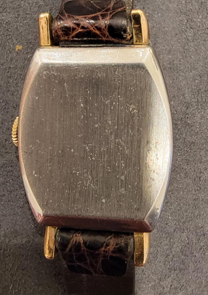 Back of watch (stainless steel) no identifying marks.
